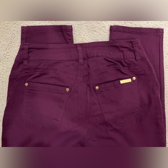 Iman global chic plum pants, jeans, size 8 new with tags. - Picture 4 of 4